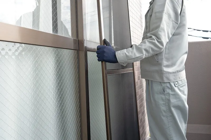 サッシ施工の現場管理スタッフ